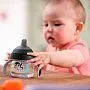 COPO DE TREINAMENTO PINGUIM 6M+ 200ML PRETO - AVENT